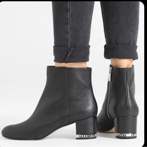 MICHAEL KORS SABRINA MK LOGO
CHAIN HEEL - Picture 1 of 6